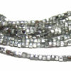 Glasperlen Strang silbrig glänzende winzige Würfel 2,5 mm