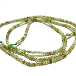grüner Granat Perlen Strang